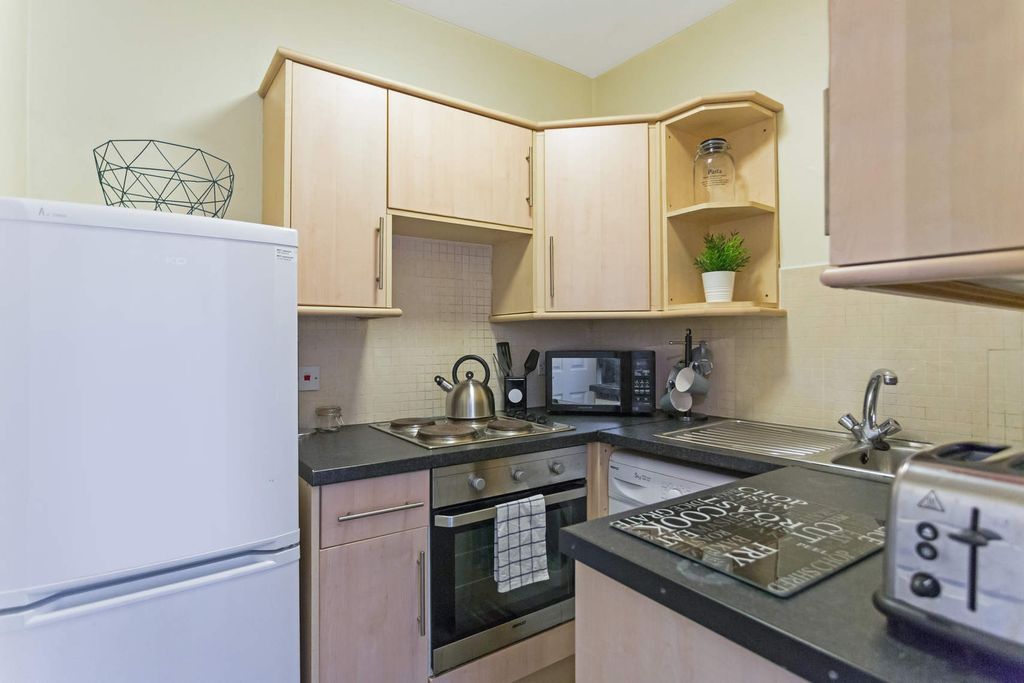 Property photo 3 of 12 Property Photo