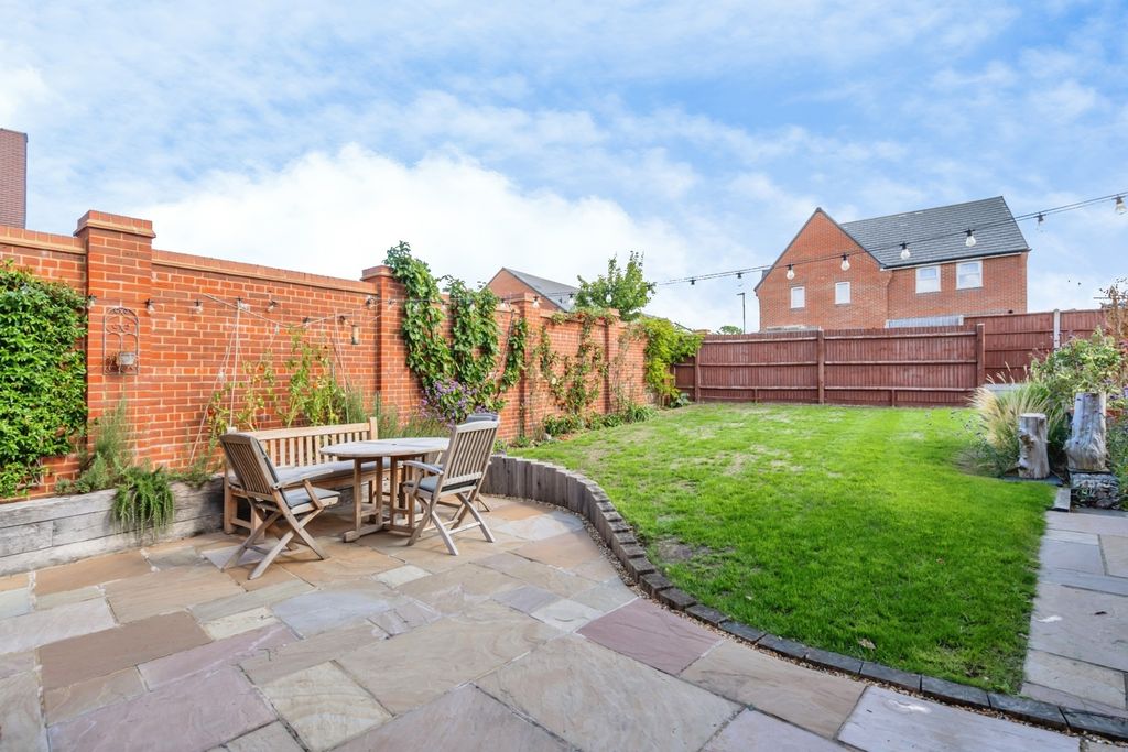 Property photo 3 of 16 Pbox-Img.Jpg