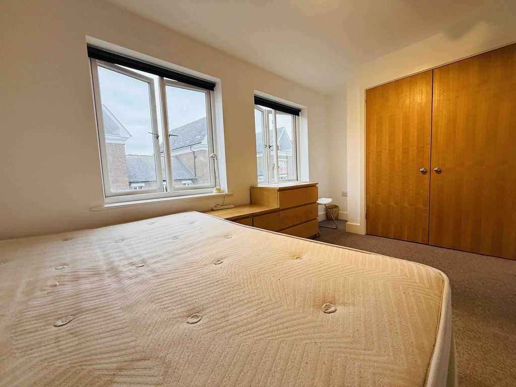 Property photo 2 of 6 Gallery