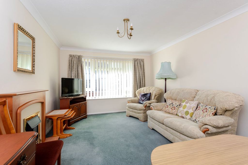 Property photo 3 of 11