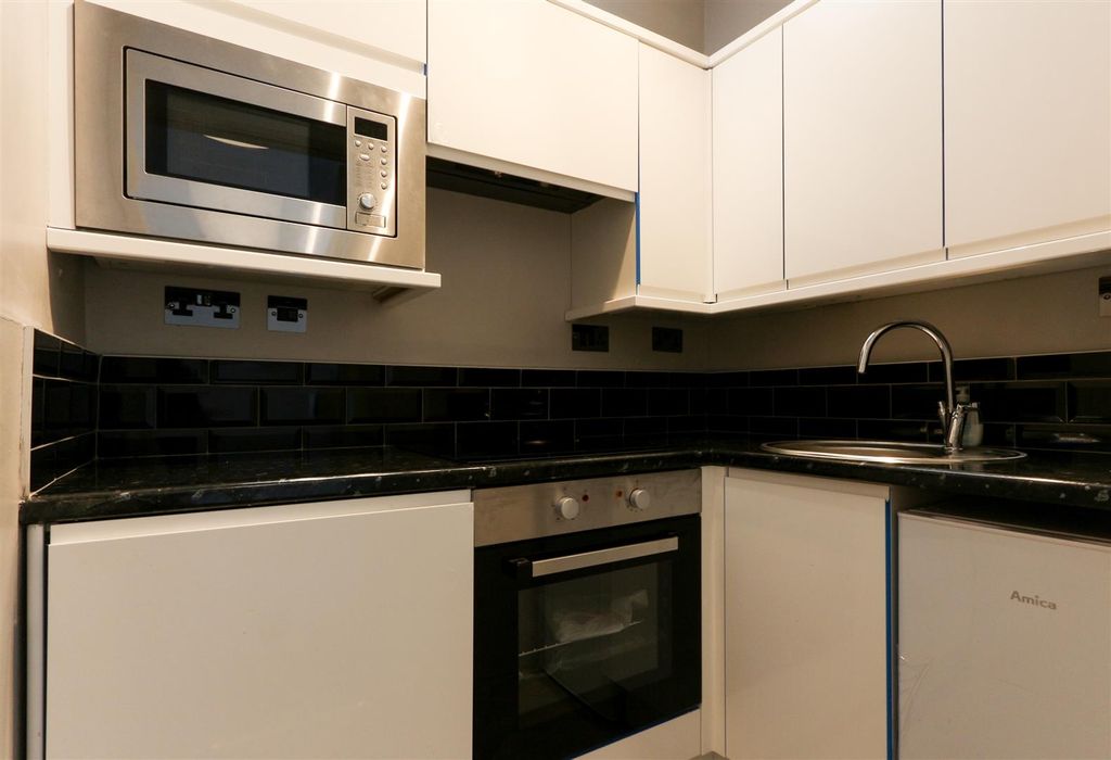 Property photo 3 of 7 Img.Jpg