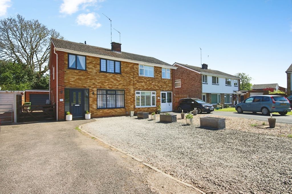 Property photo 1 of 18 Pbox-Img.Jpg