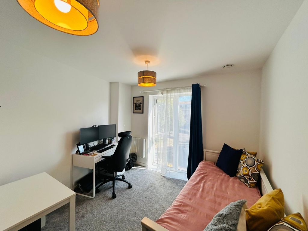 Property photo 3 of 9