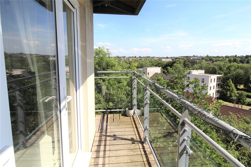Property photo 2 of 13 Picture No. 11