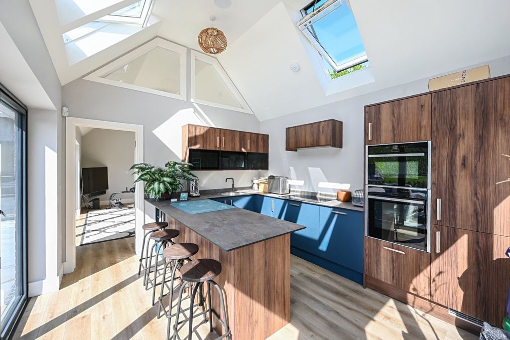 Additional image 25 of 5 bed detached house for saleBalcombe Road, Haywards Heath RH16