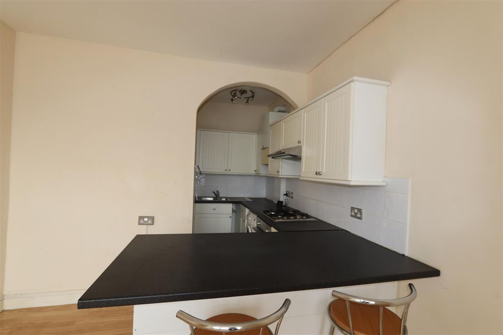 Property photo 3 of 8 Img_1831.Jpg