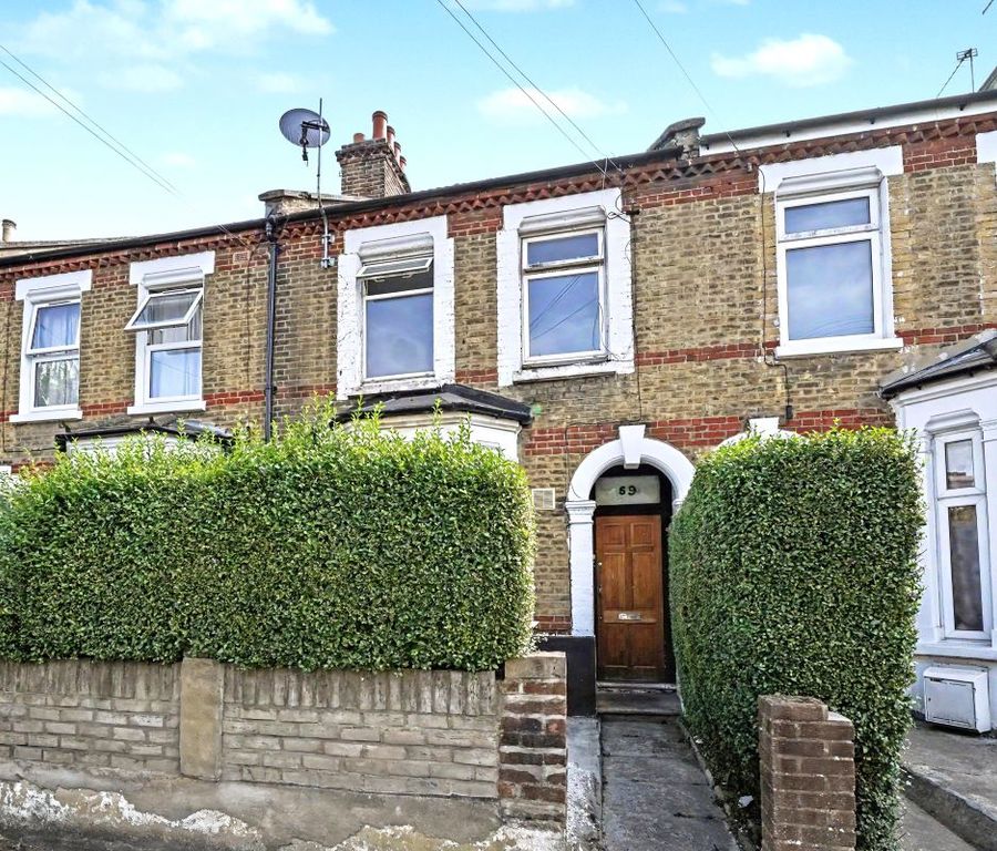 Property photo 1 of 18