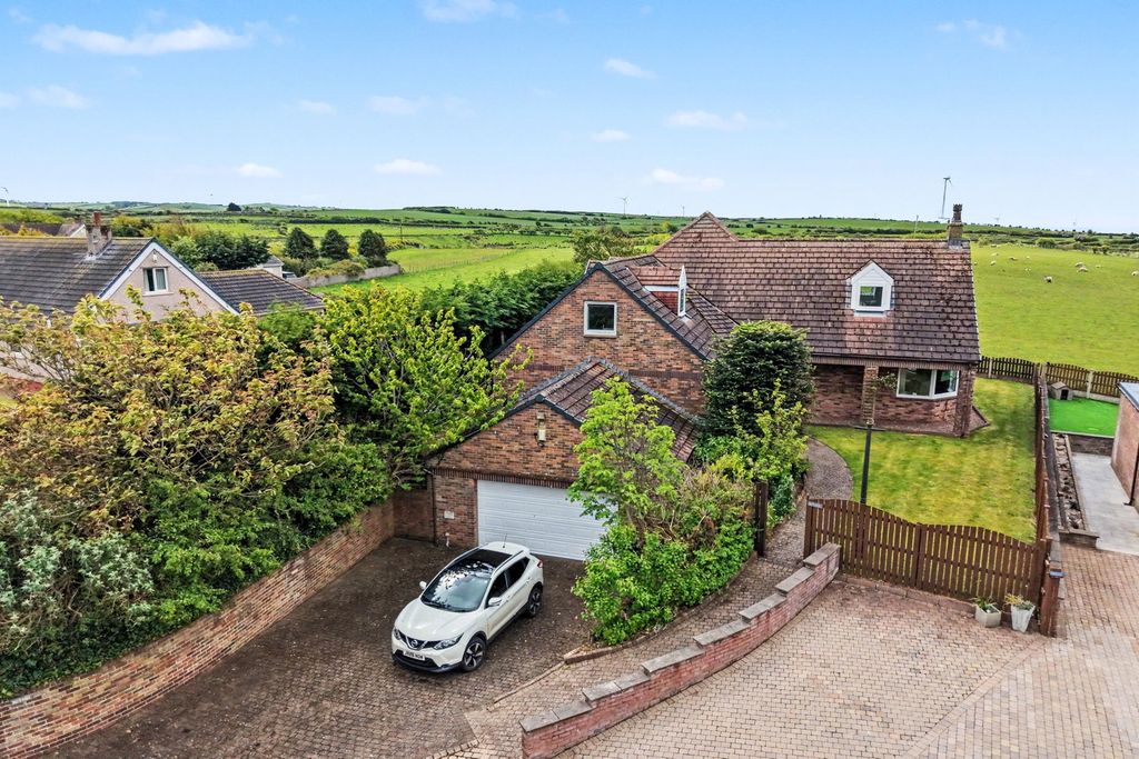 Property photo 1 of 43