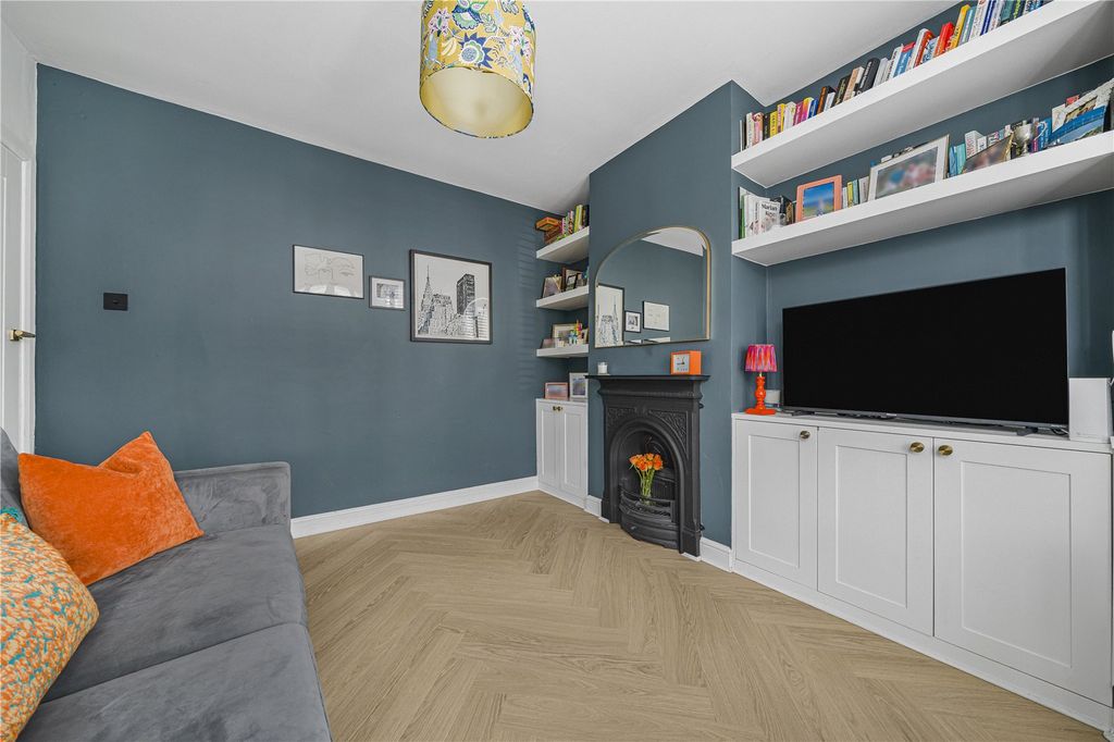 Property photo 3 of 17 Picture No. 04