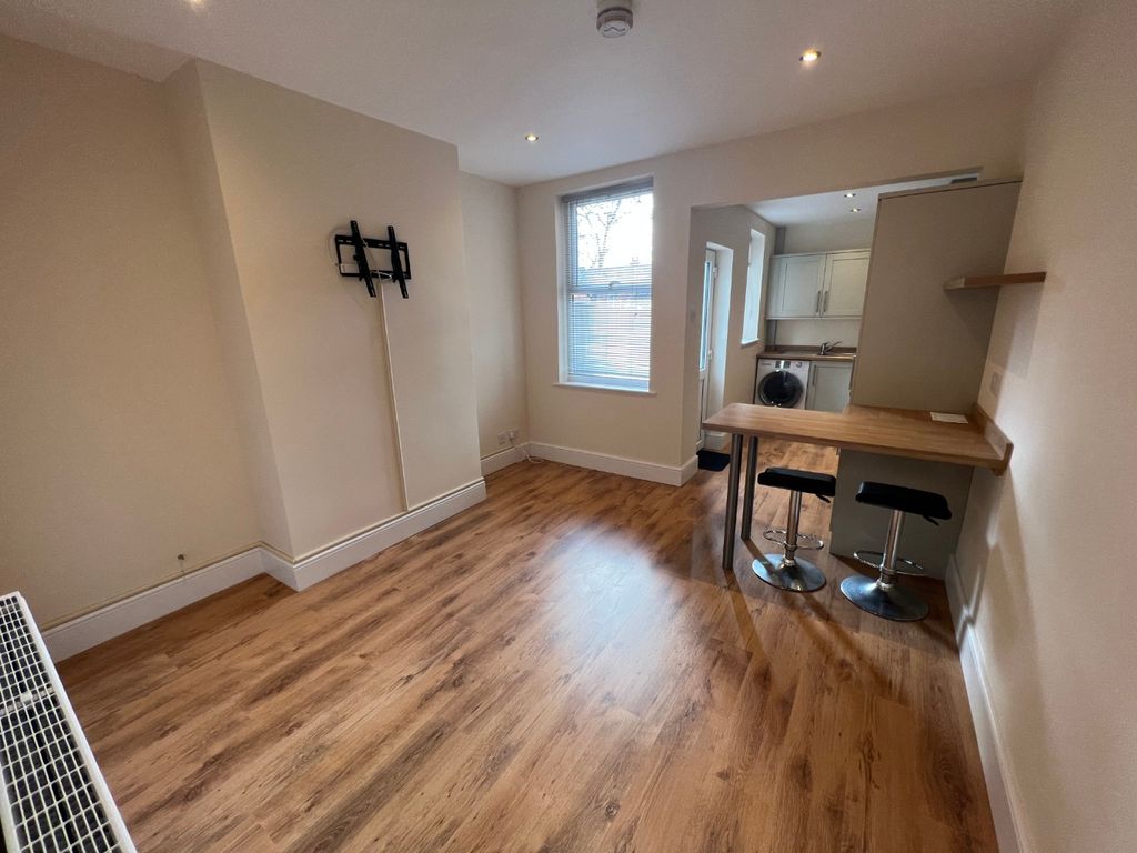 Property photo 3 of 10 1888767