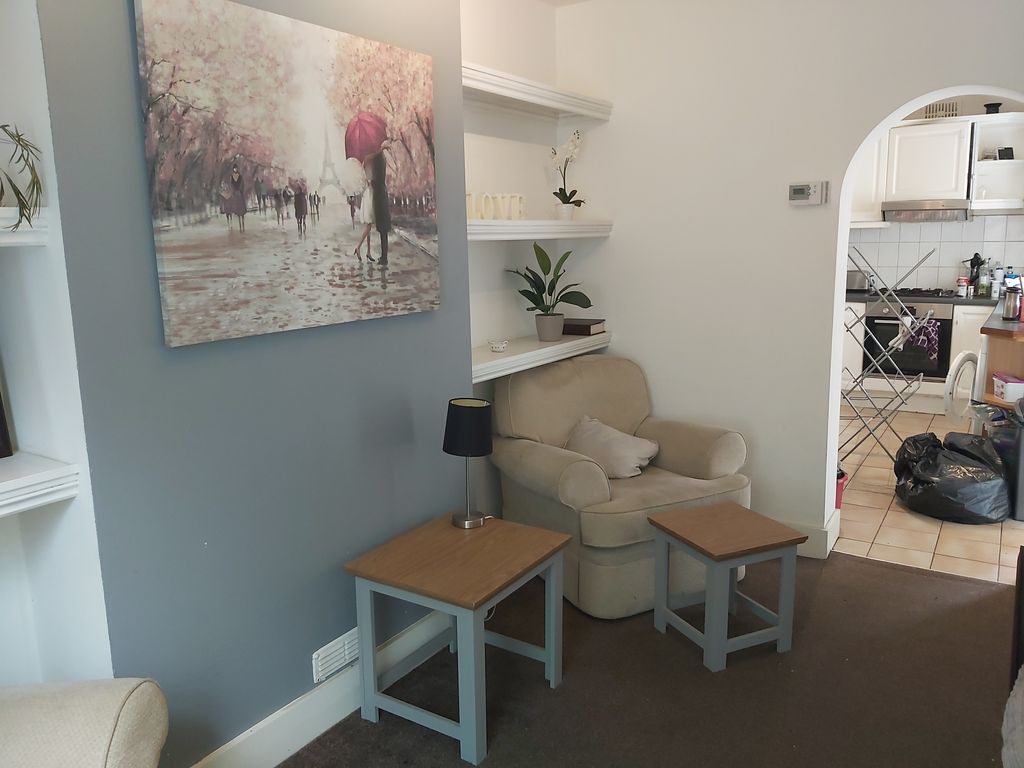 Property photo 3 of 5