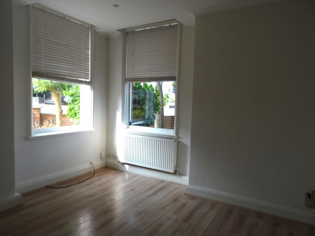 Property photo 3 of 8