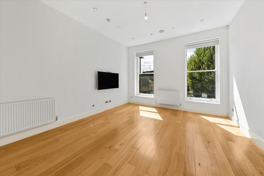 Property photo 1 of 10 Image