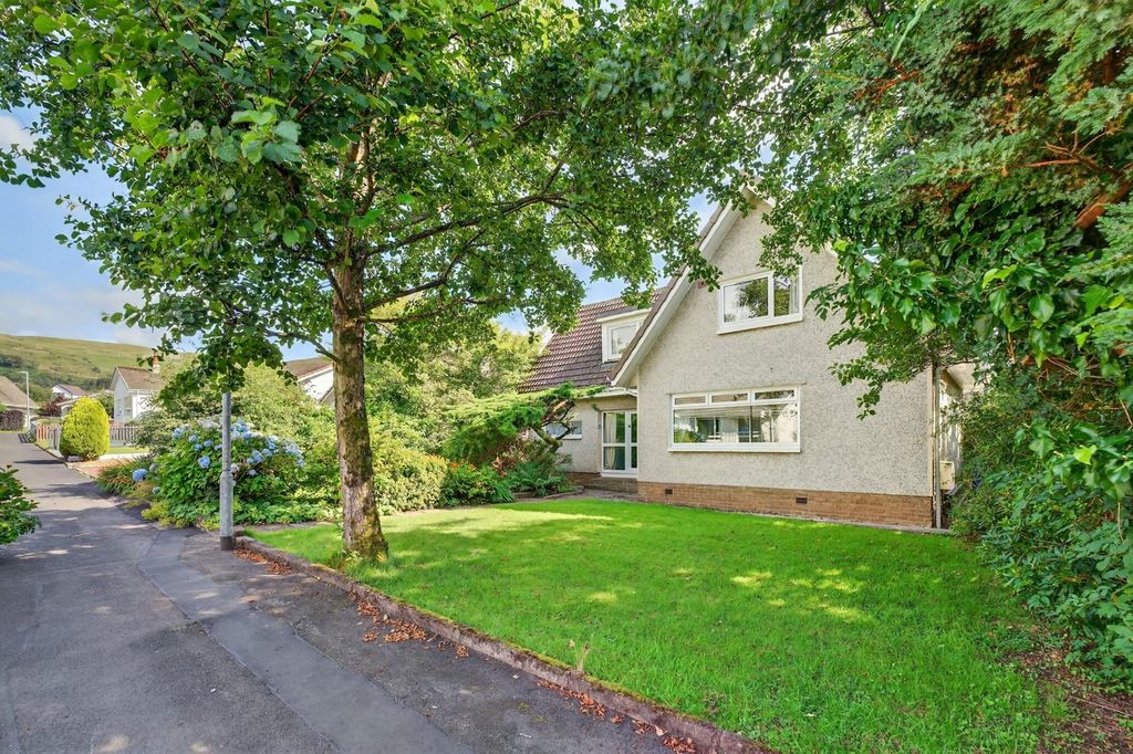 Property photo 2 of 32 2_31 Chapelton Way, Largs_01.Jpg