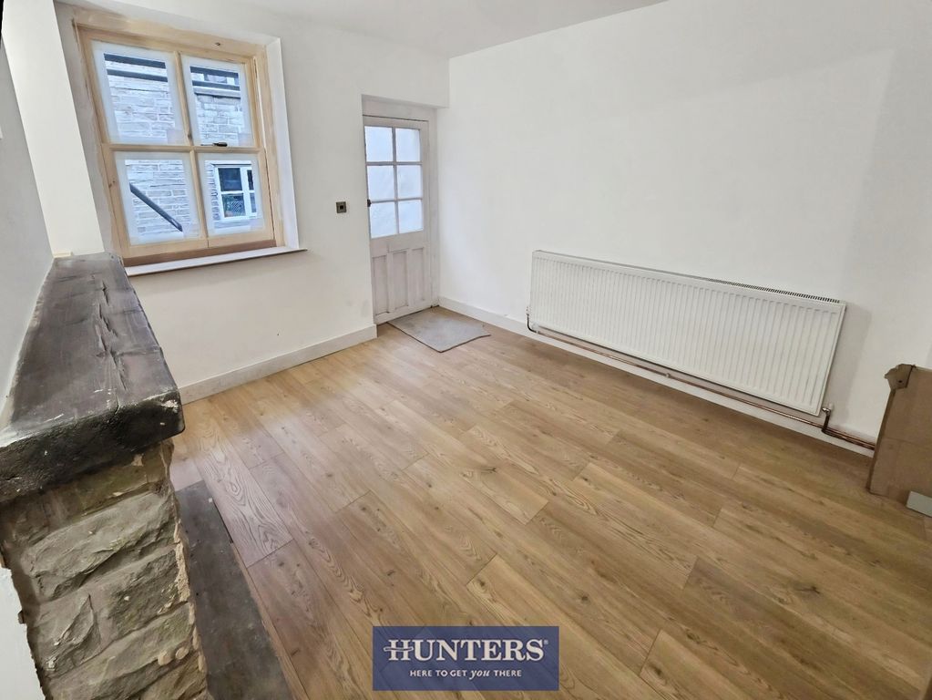 Property photo 2 of 12 Pbox-Img.Jpeg