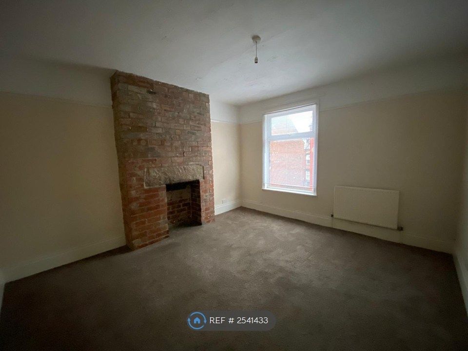 Property photo 3 of 6