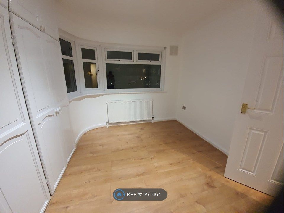 Property photo 1 of 9 Main Double Bedroom
