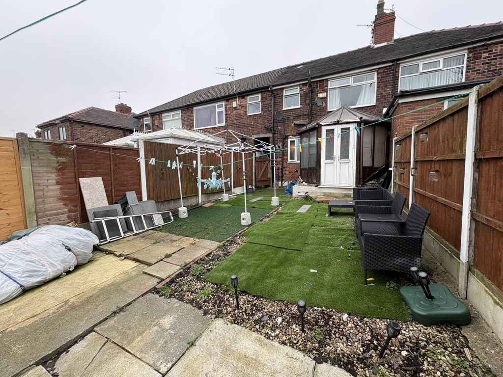 Property photo 2 of 16