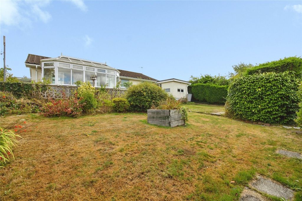 Property photo 2 of 18 Picture No. 23