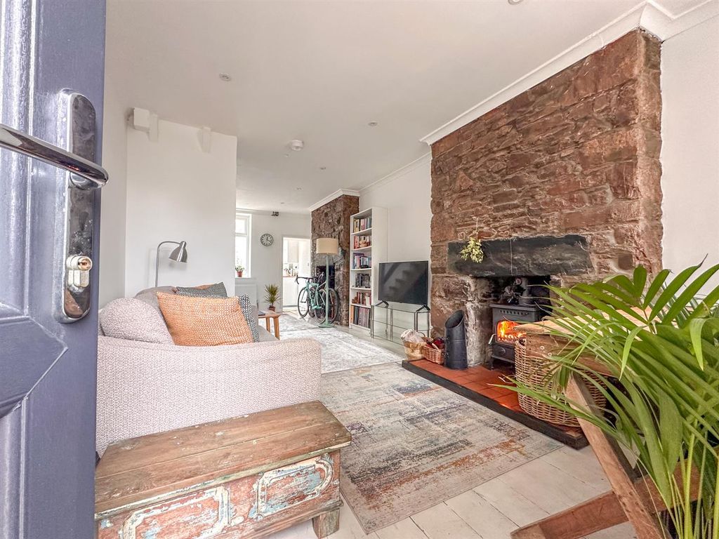 Property photo 2 of 17 12 Orry Lane (3).Jpg