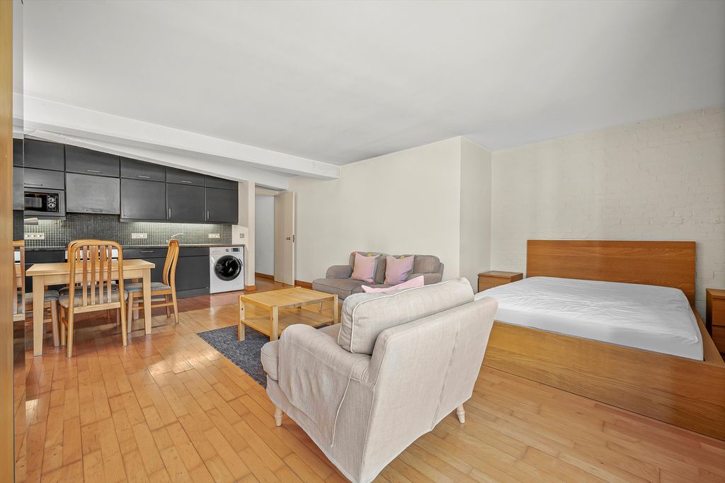 Property photo 2 of 7 Image