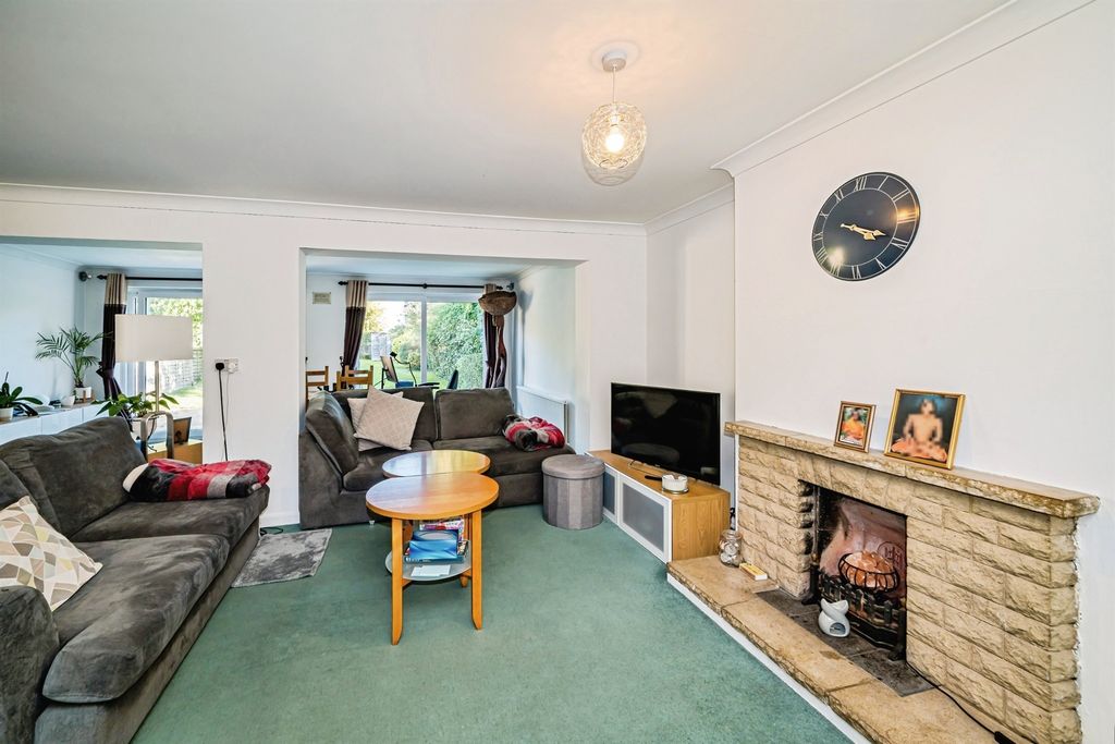 Property photo 3 of 20