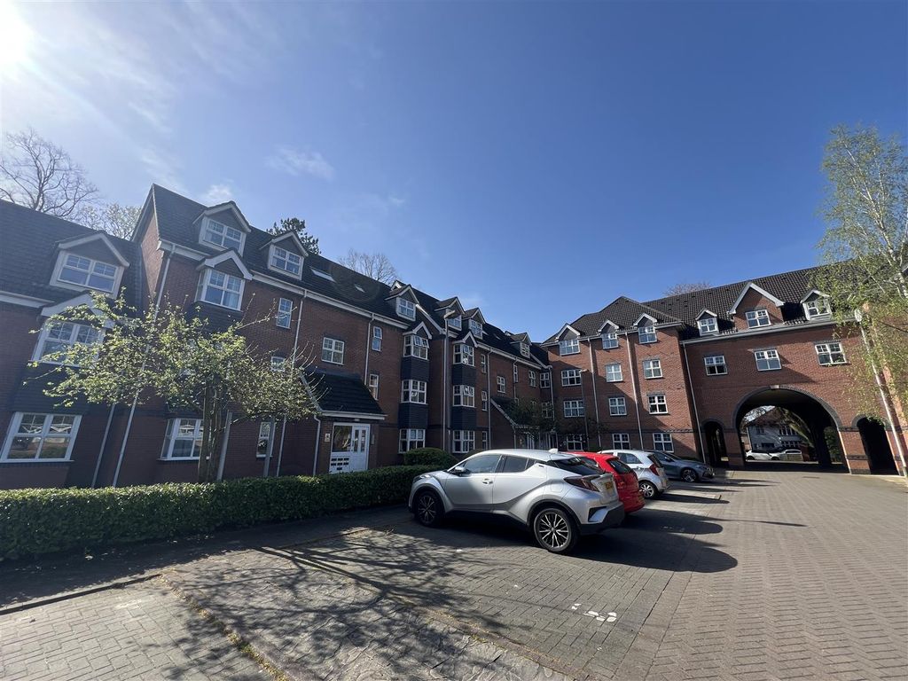 Property photo 1 of 16