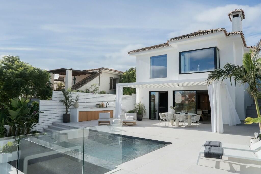 Property photo 1 of 3