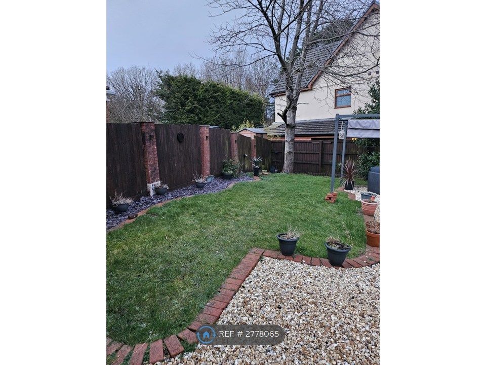 Property photo 2 of 21