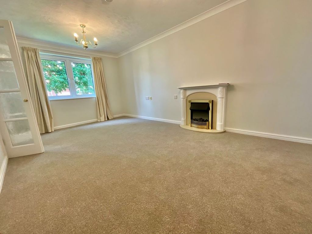 Property photo 2 of 10