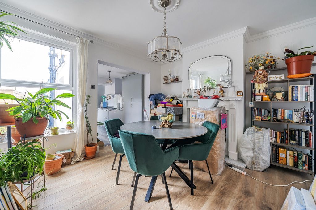 Property photo 2 of 21 Dining Room