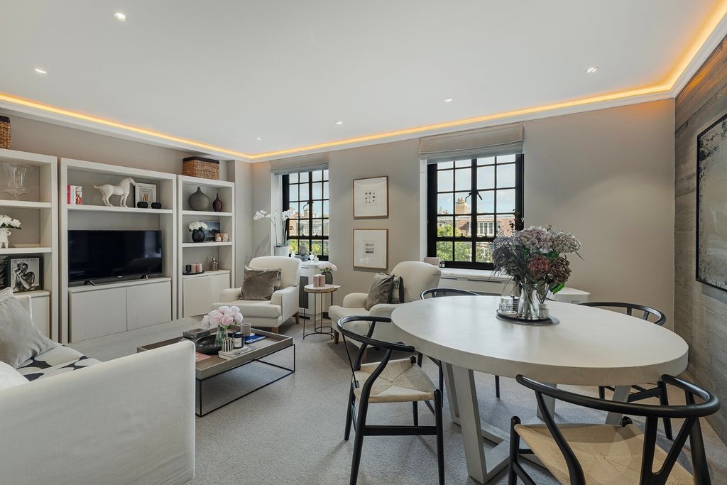 Property photo 2 of 10 Photo 2