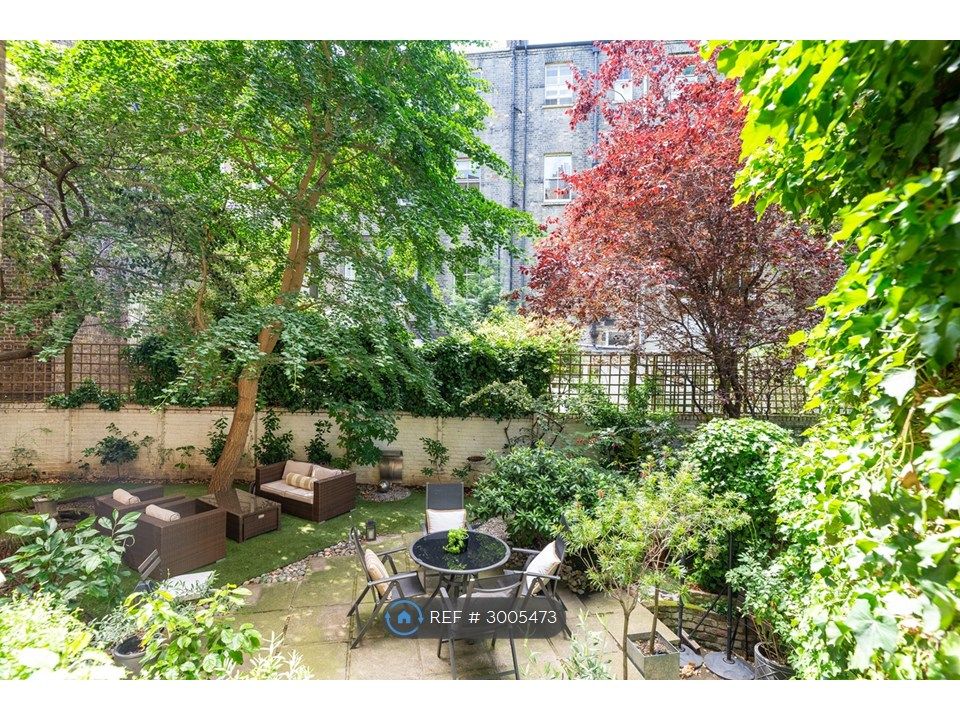 Property photo 1 of 15 Quiet Private Garden At Rear