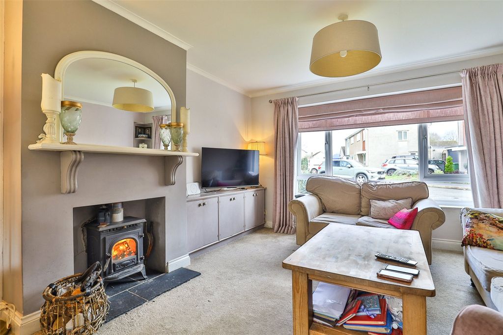 Property photo 3 of 13 Picture No. 11