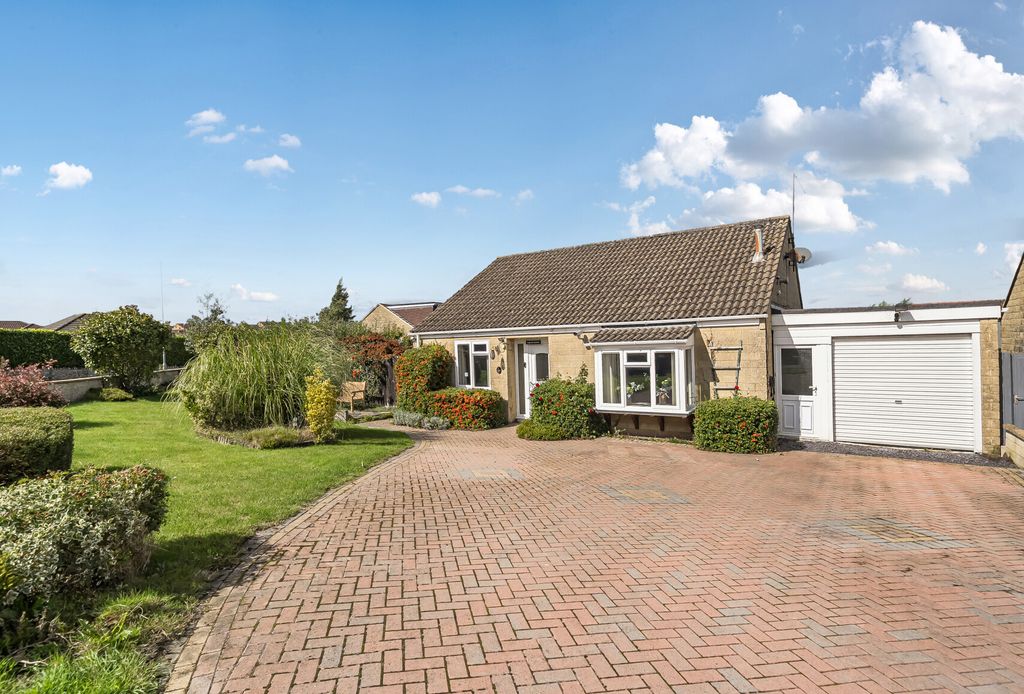 Property photo 1 of 22 1350718-1-68c4354...