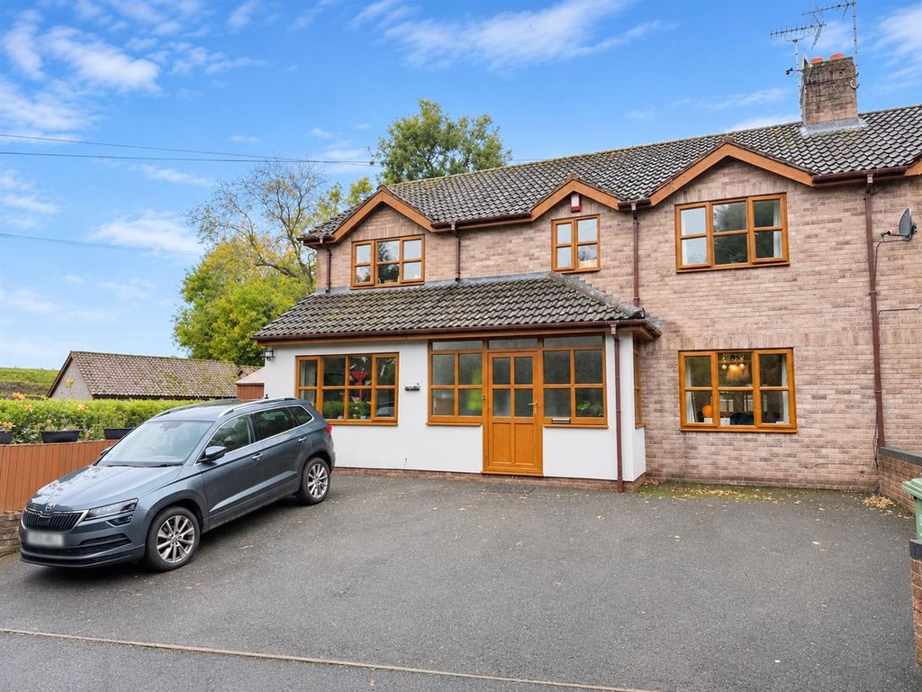 Property photo 1 of 28
