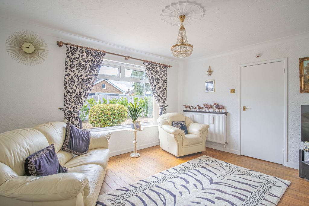 Property photo 3 of 17 5346245