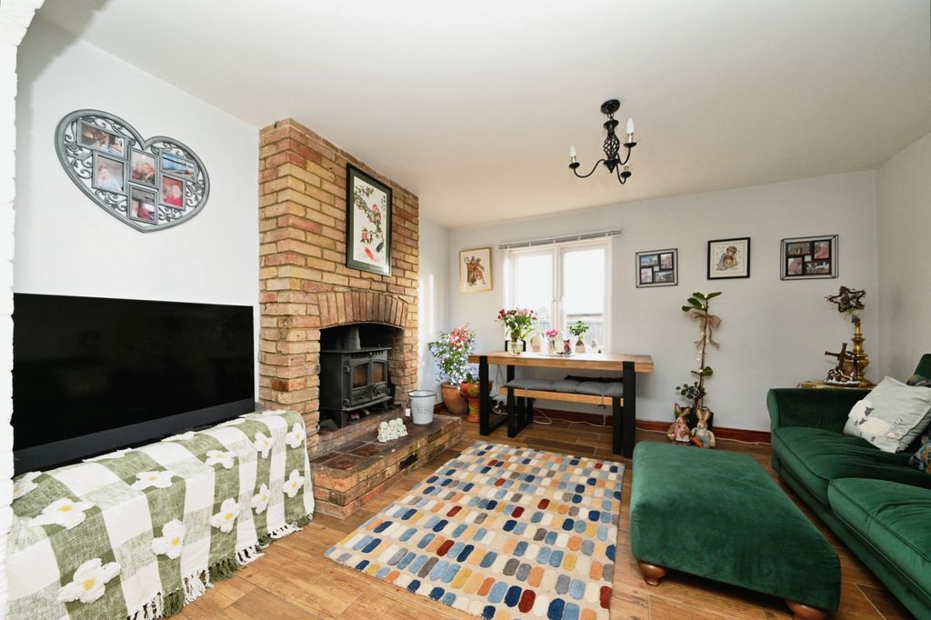Property photo 2 of 17 Photography