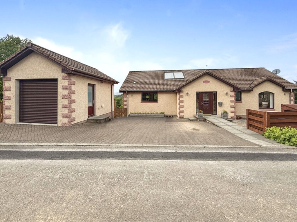 Property photo 1 of 39