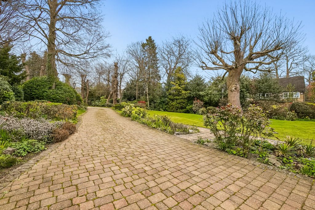 Property photo 3 of 30 Picture No. 12