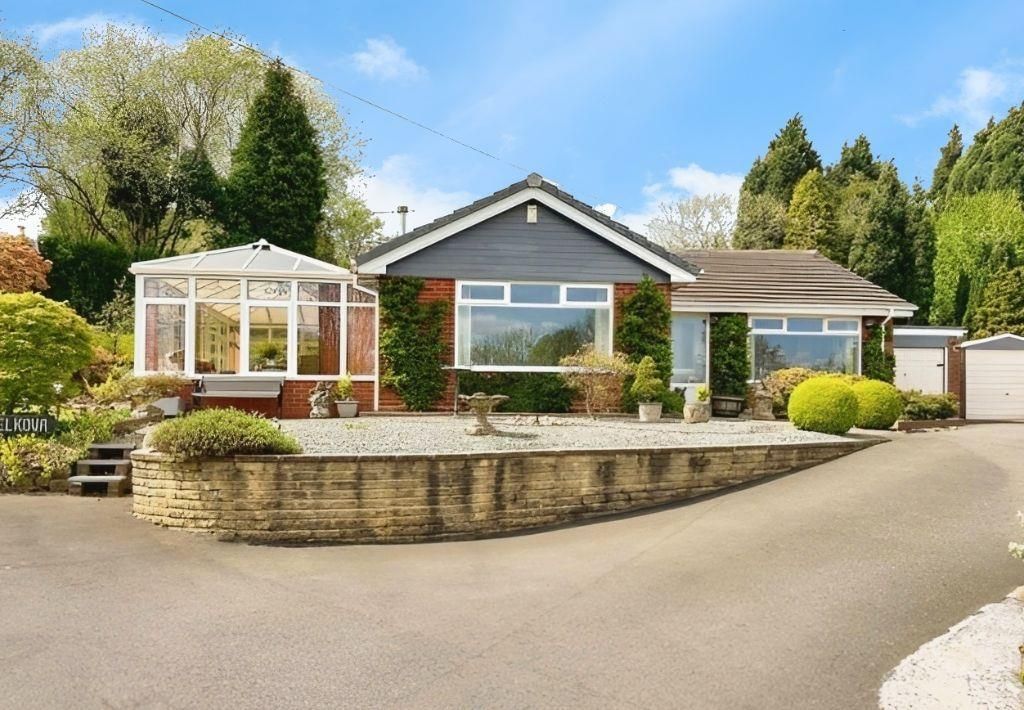 Property photo 1 of 11 Front.Jpg