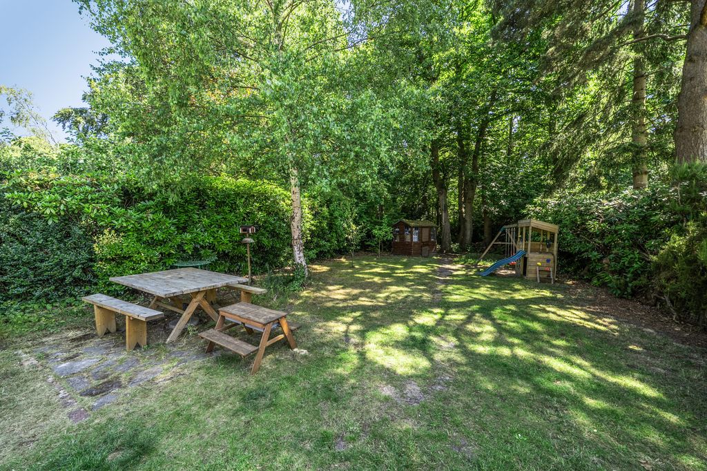 Property photo 2 of 23