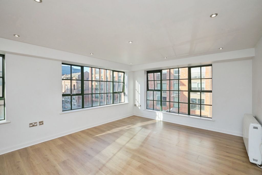 Property photo 2 of 15 Pbox-Img.Jpg