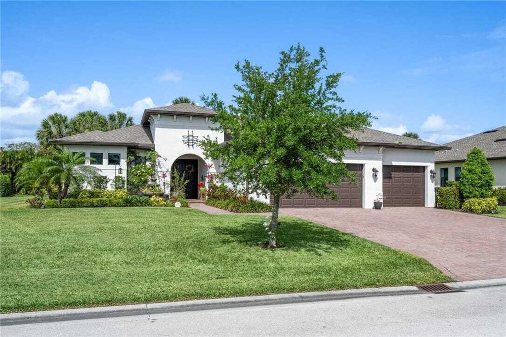 Property photo 1 of 31