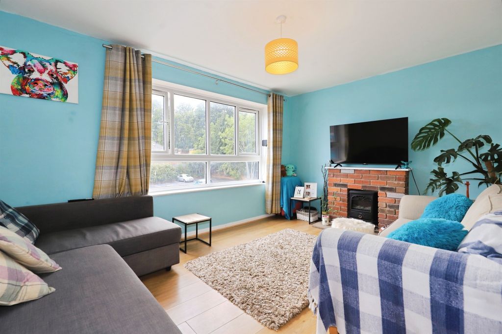 Property photo 2 of 12