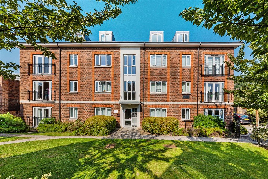 Property photo 2 of 12