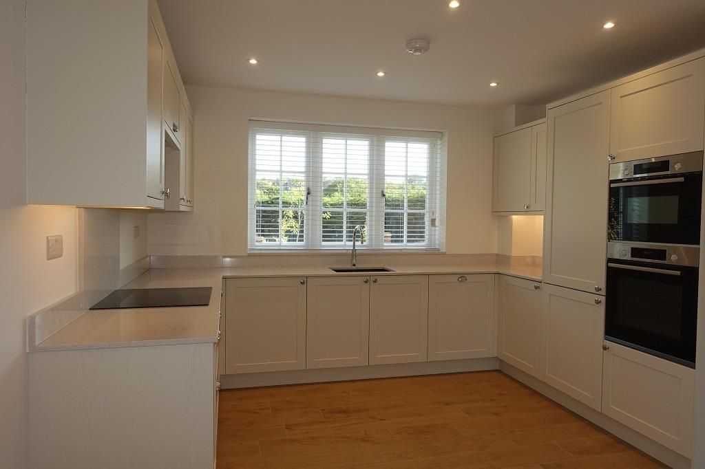 Property photo 3 of 38 Shaker Style Kitchen