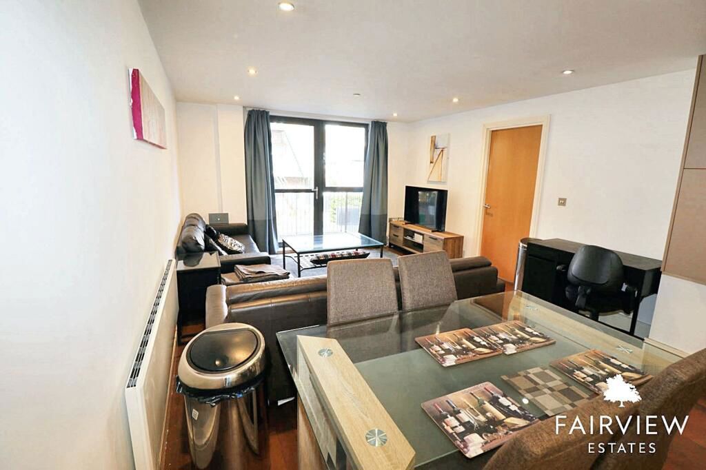 Property photo 2 of 17