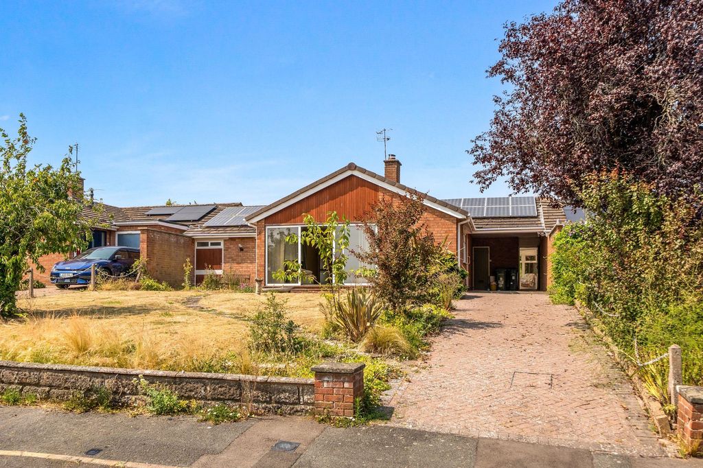 Property photo 1 of 16