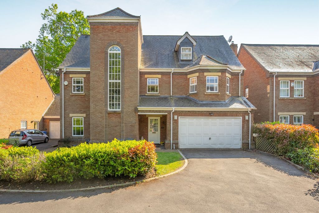 Property photo 1 of 17